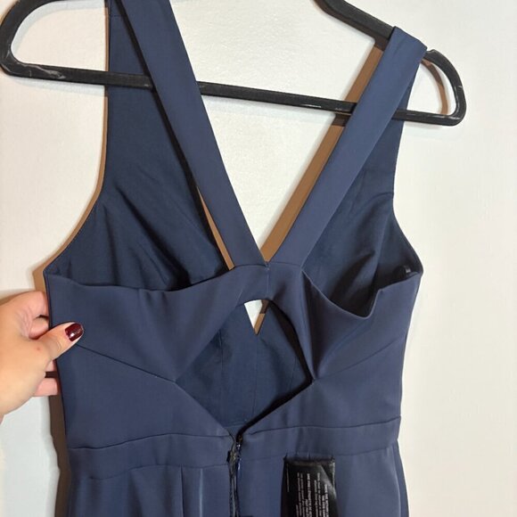 NWT BCBG MaxAzria Riva gown in Deep Navy - Picture 4 of 6